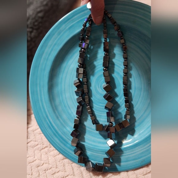 GRAPHITE GRAY NECKLACE - Picture 6 of 6